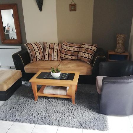 Le Gite De La Maison Rouge Anctoville Экстерьер фото