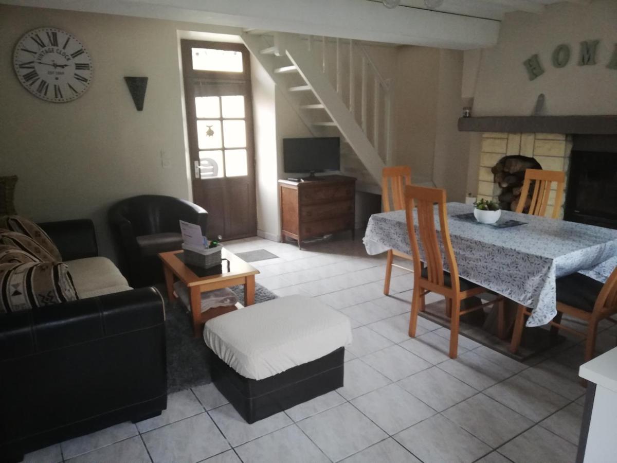 Le Gite De La Maison Rouge Anctoville Экстерьер фото